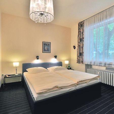 Hotel Am Ehrenhof Дюссельдорф Номер фото